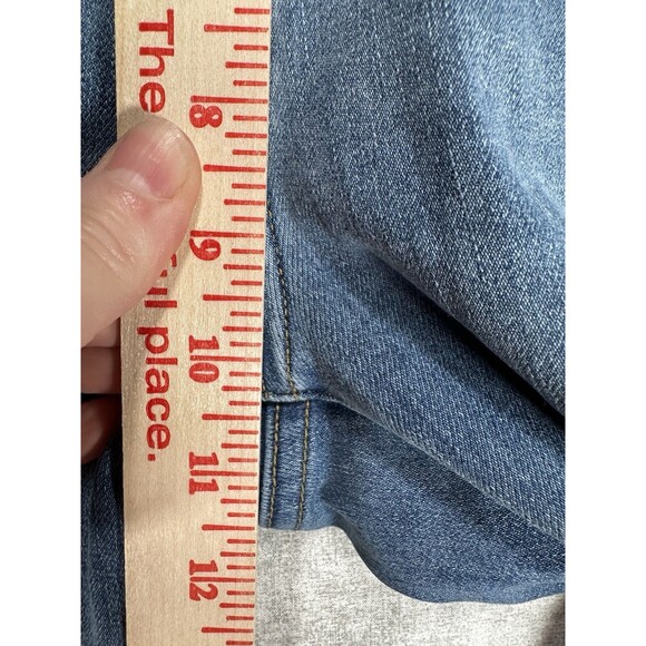 Soft Surroundings Jeans Women’s size 8 Blue Medium Wash Mid Rise Straight - Picture 4 of 8